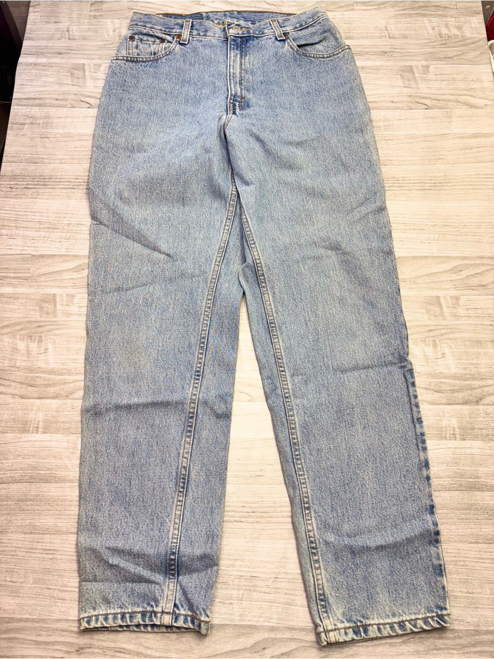 Levi's 550 Relaxed Fit Tapered Leg Light Blue High-Rise Women's Jeans  Miss 10